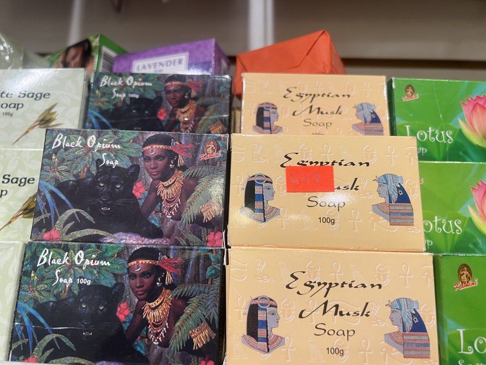 100% Vegetable-Based Herb Soaps