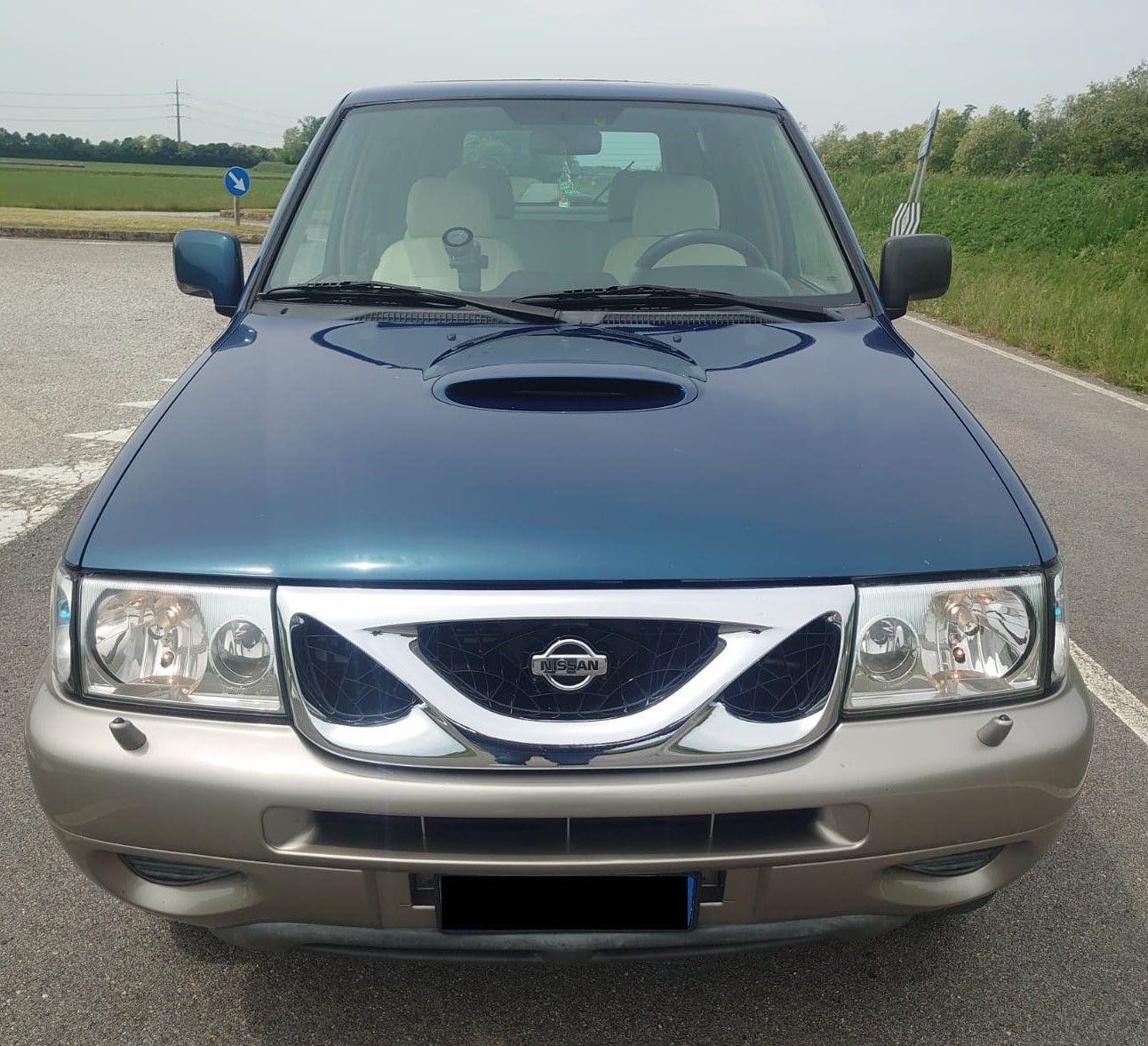 NISSAN TERRANO