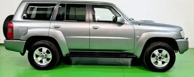 NISSAN PATORL