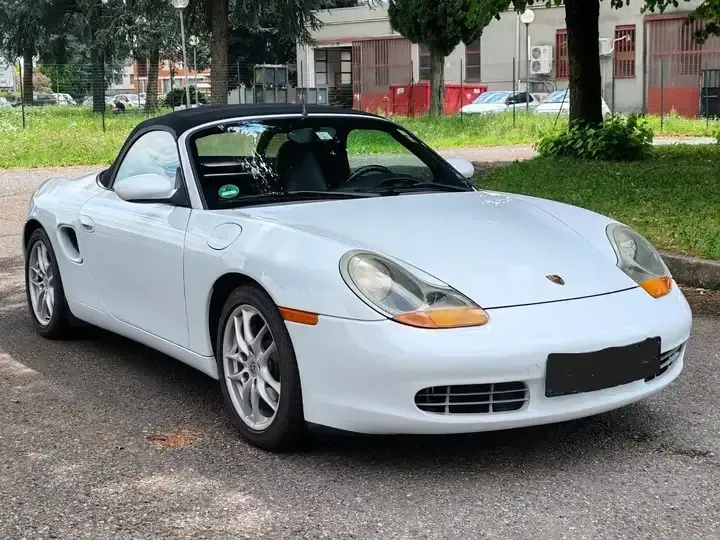 PORSCHE BOXSTER