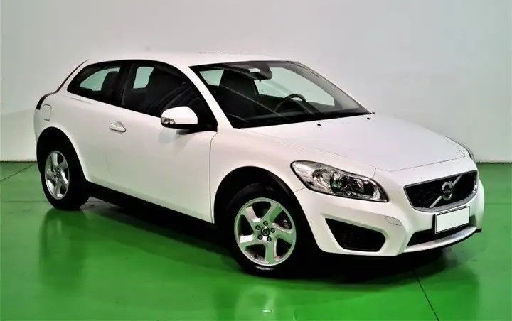 VOLVO C30