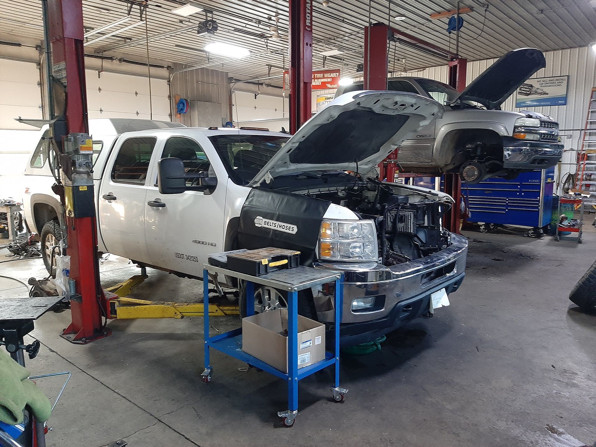 Town & Country Service Center Garage