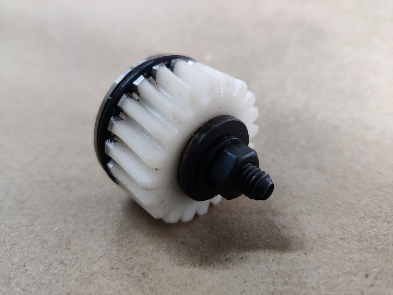 MAQUINAS DE COSER DE LA 12