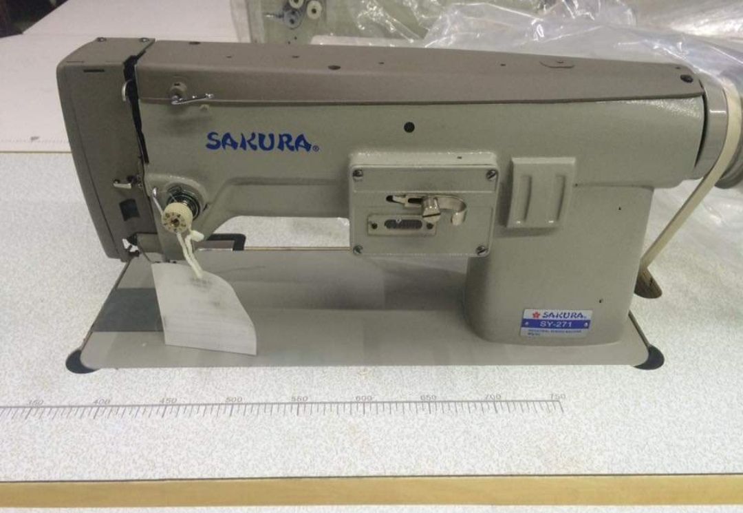 MAQUINAS DE COSER DE LA 12