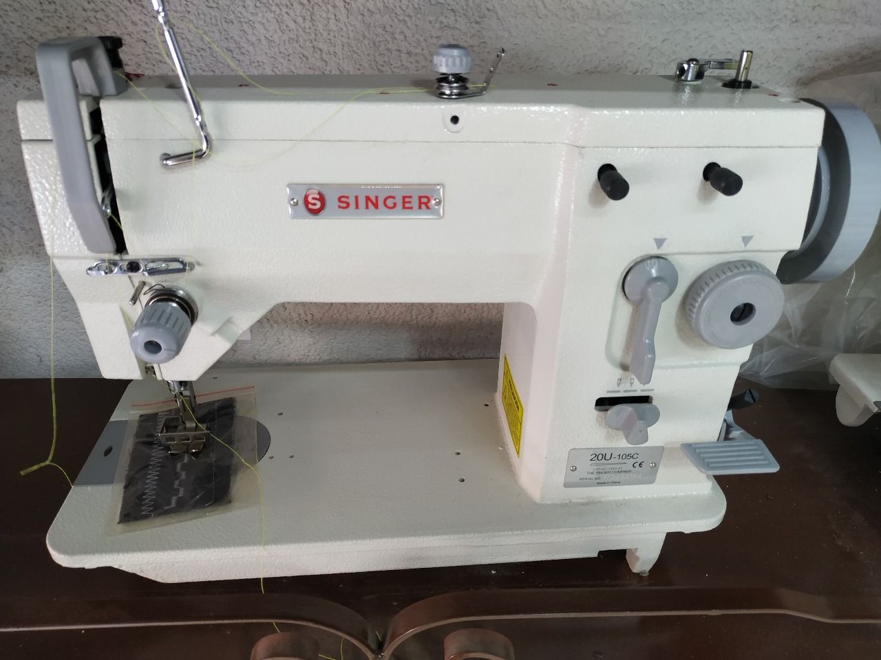 MAQUINAS DE COSER DE LA 12
