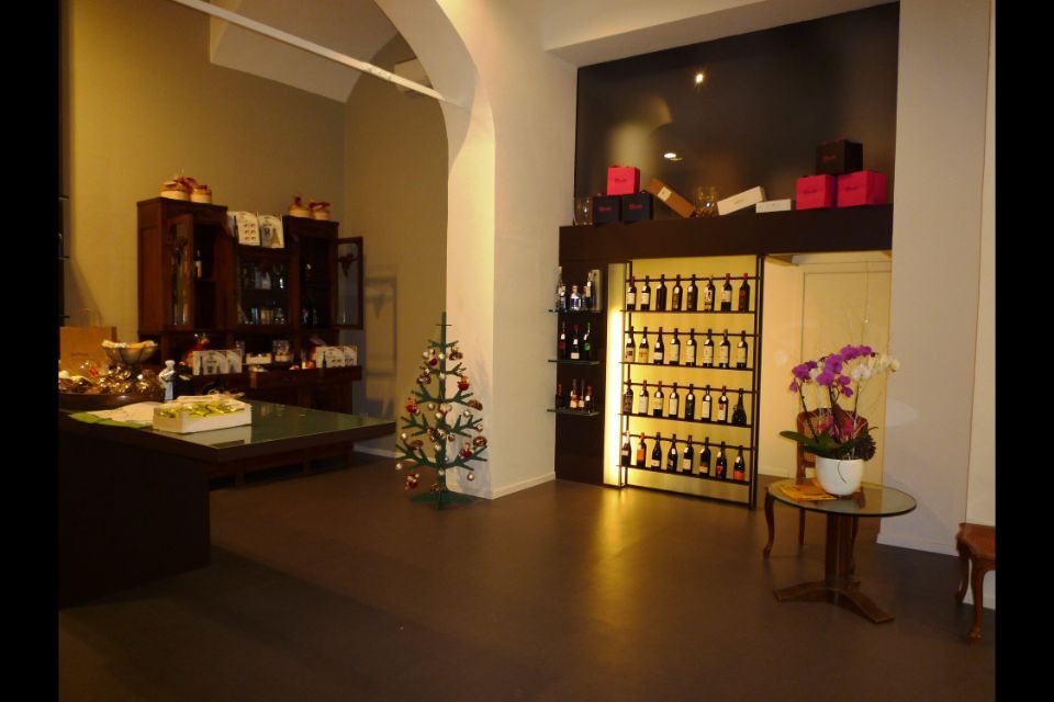 interni di un'enoteca