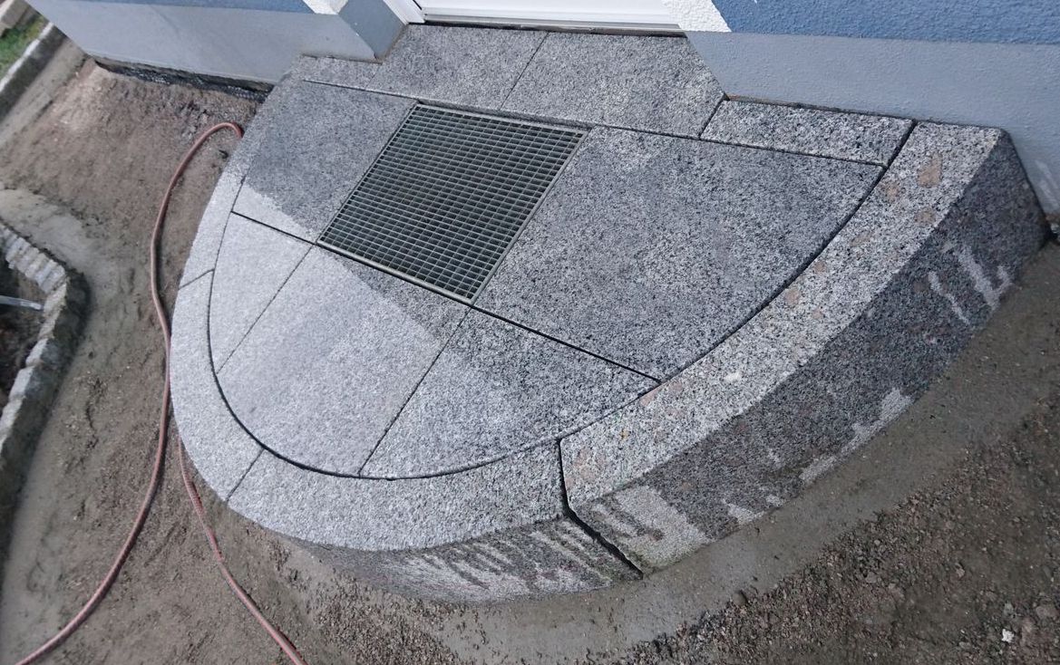 Granit Eingangspodest