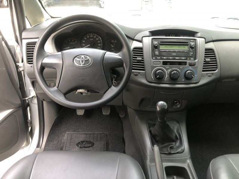 Toyota Innova 2.5 diesel with manual transmission, perfect for those who prefer manual gear shifts, available for self-drive rental in Palawan.