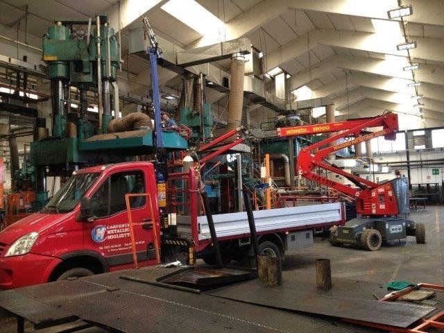 realizzazione manufatti in metallo