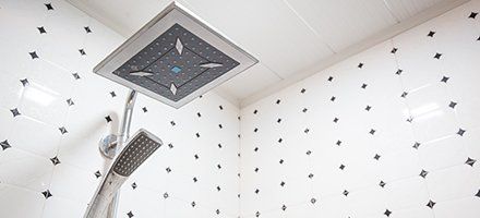 Shower installation