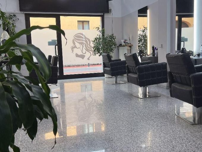 parrucchiere uomo donna bambino