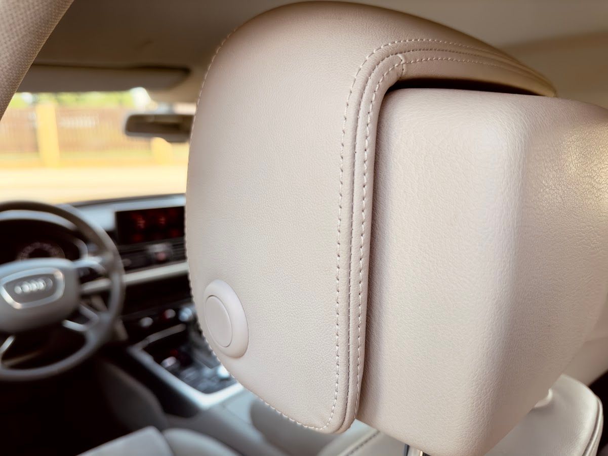 Tuvplāns galvas balstam automašīnā