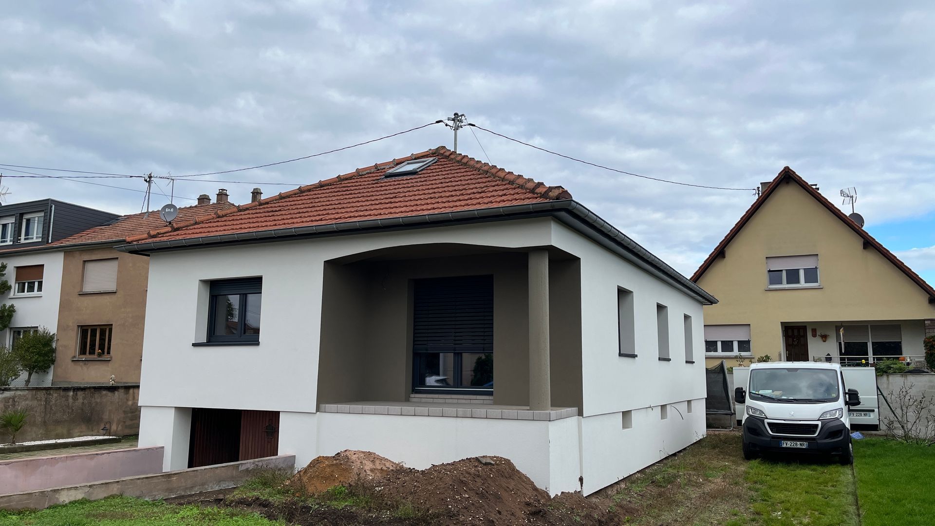 une maison blanche