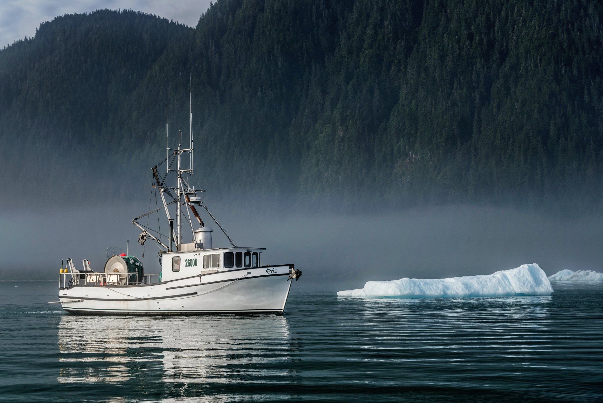 F/V Eric with iceberg