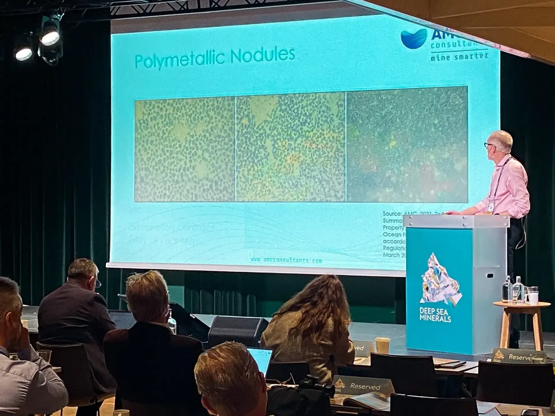 Ian Lipton presenting the Polmetallic Nodules slide.