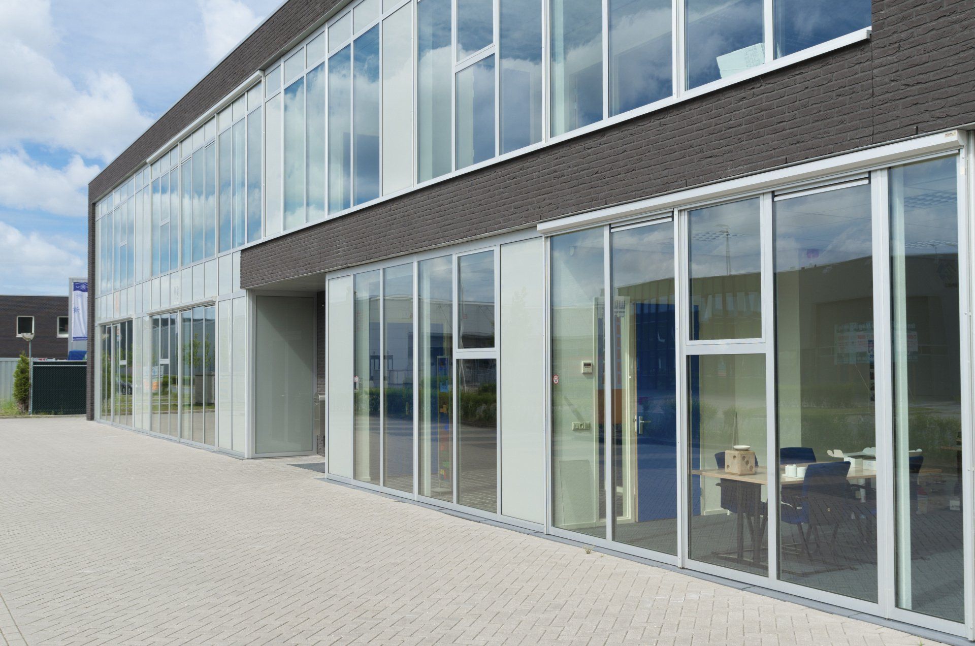 3M Sun Control Window Film Prestige Exterior Series