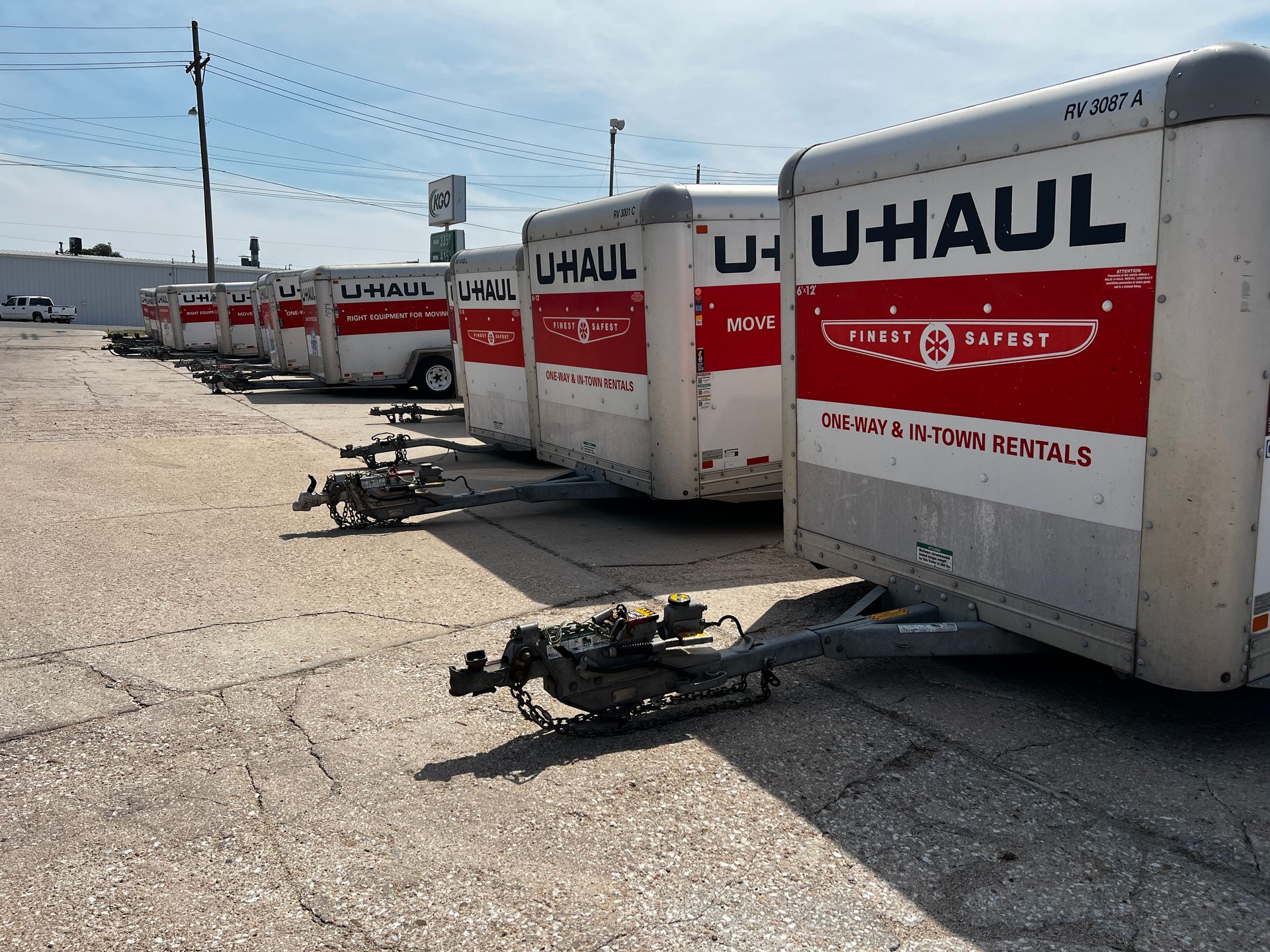 photo of u-haul trailers