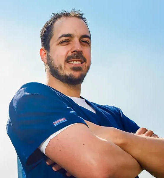 Dr. Juan Carlos Cisneros Lesser — Neurotólogo, Hospital Ángeles Pedregal CDMX