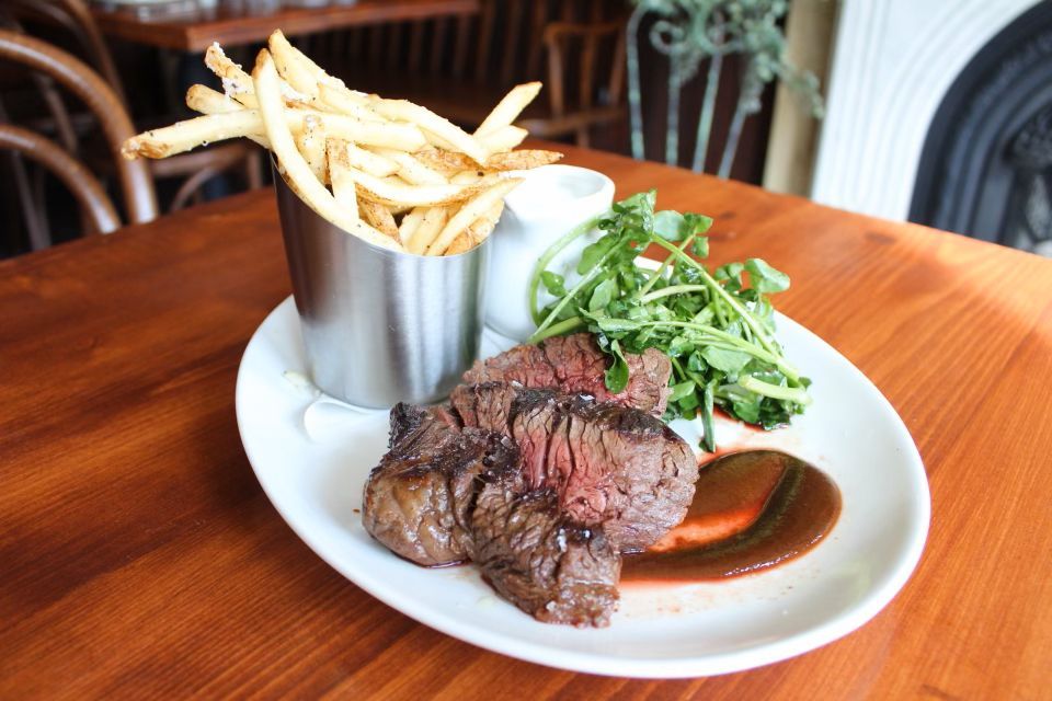 Monument Restaurant & Tavern Dinner