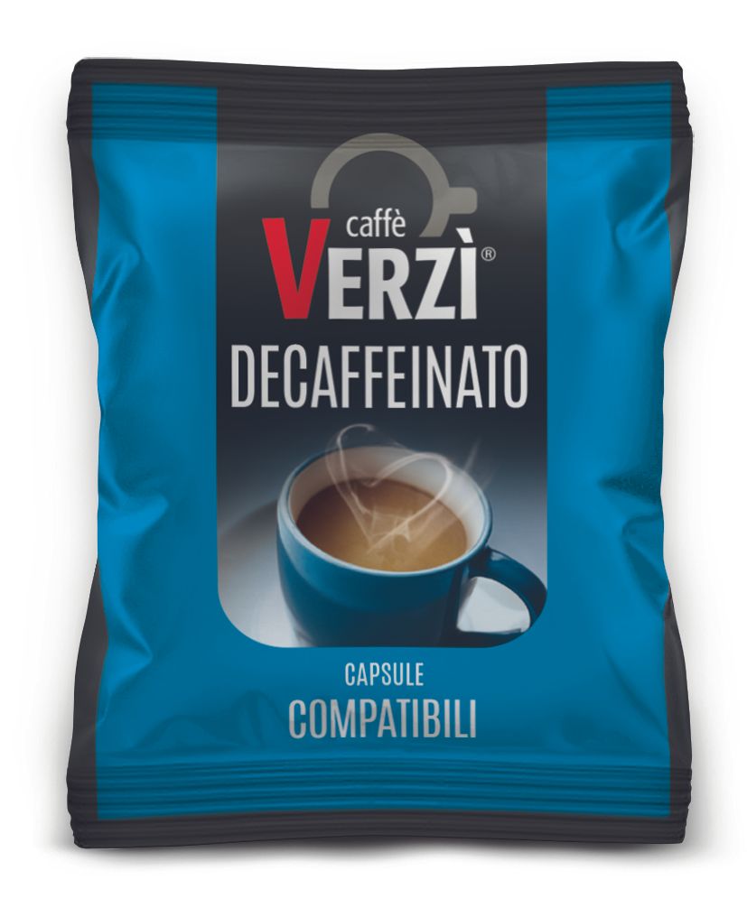 Sacchetto blu di capsule di caffè Decaffeinato Caffè Verzi, con grafica raffigurante una tazza di caffè e del fumo.