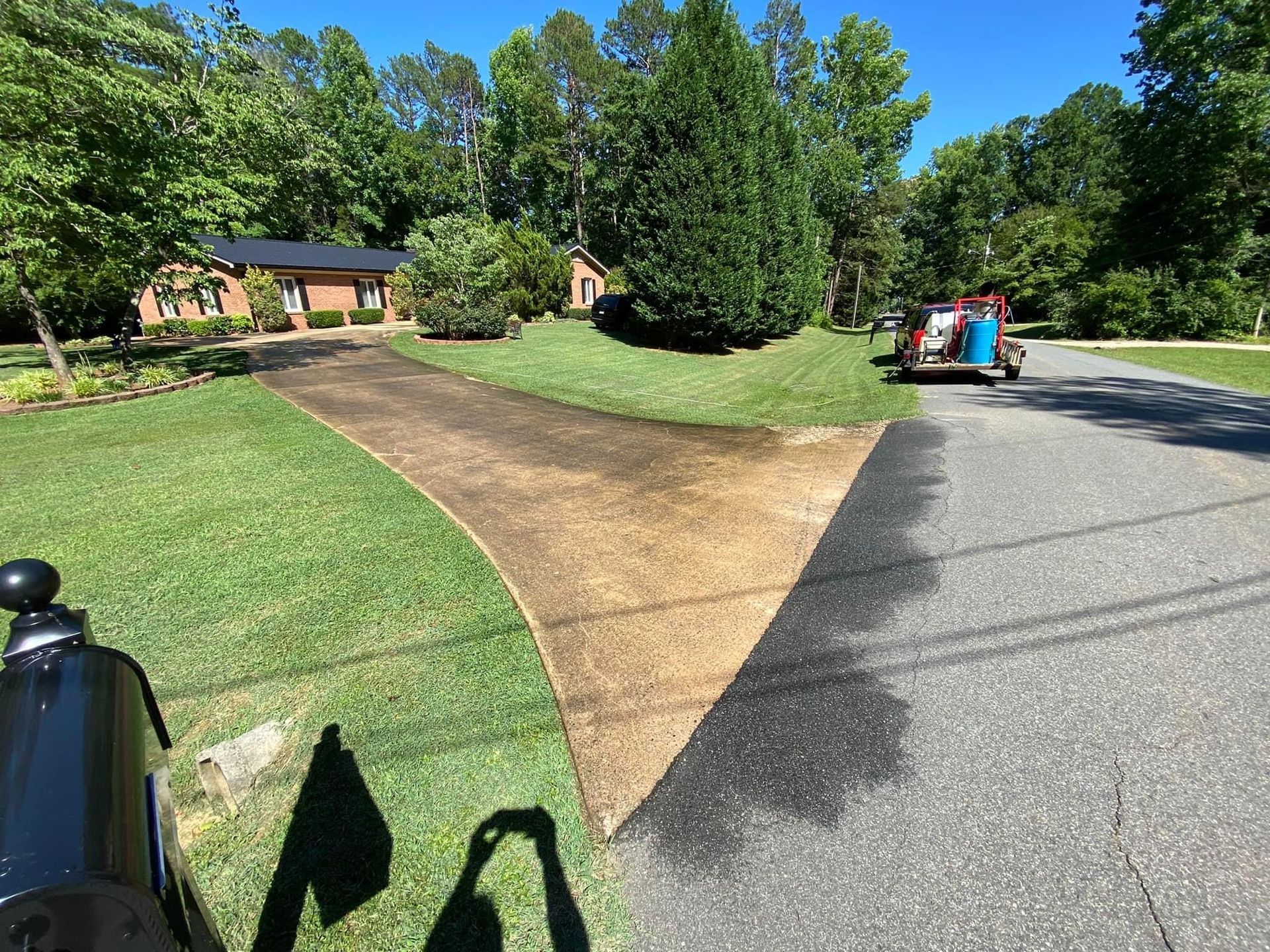 Before House Driveway Cleaning