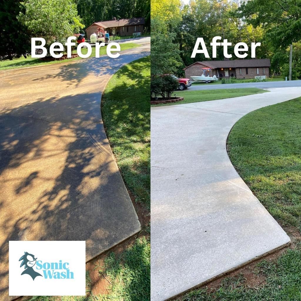 A before and after photo of a concrete driveway in Roseville