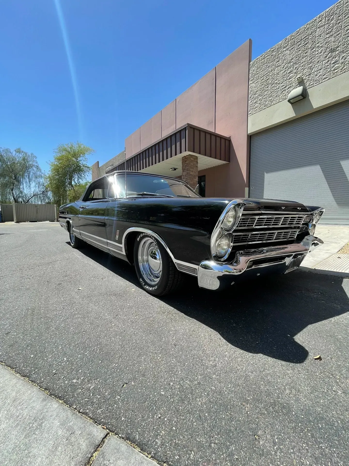 Classic Black Vintage Car | Wade's Automotive & Exhaust