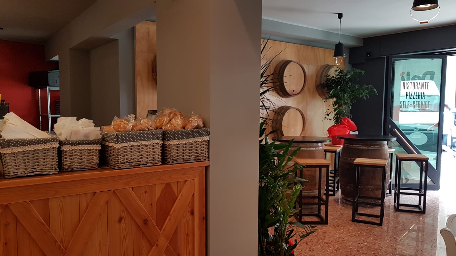 progettazione arredo per paninerie