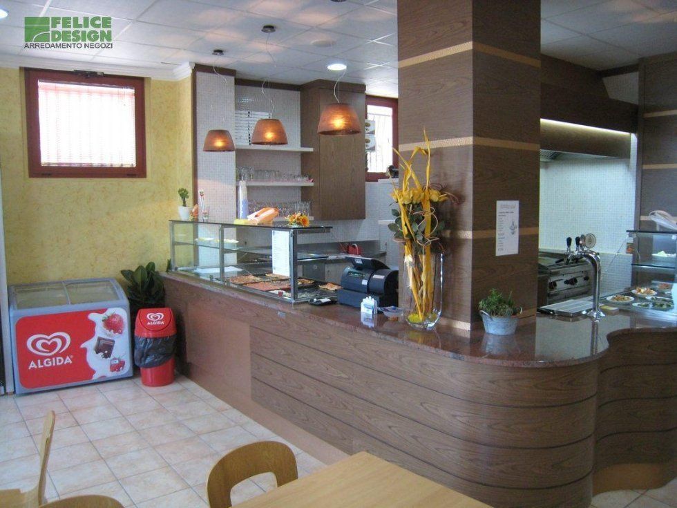 arredo in legno per pizzerie