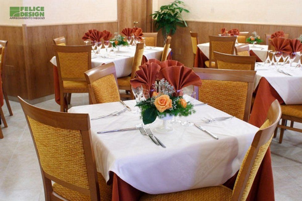 sedie in stile chic per bar