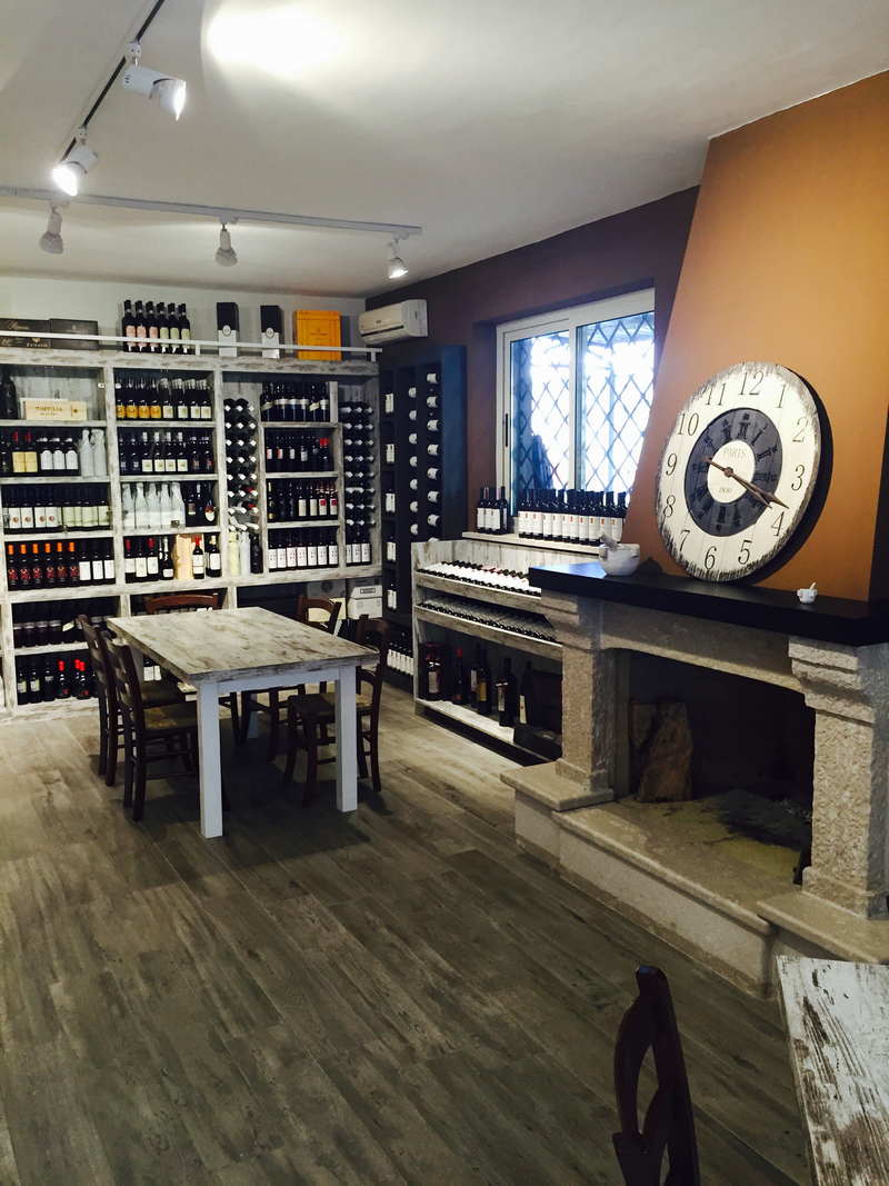 vendita arredamento per bar e ristoranti a Roma