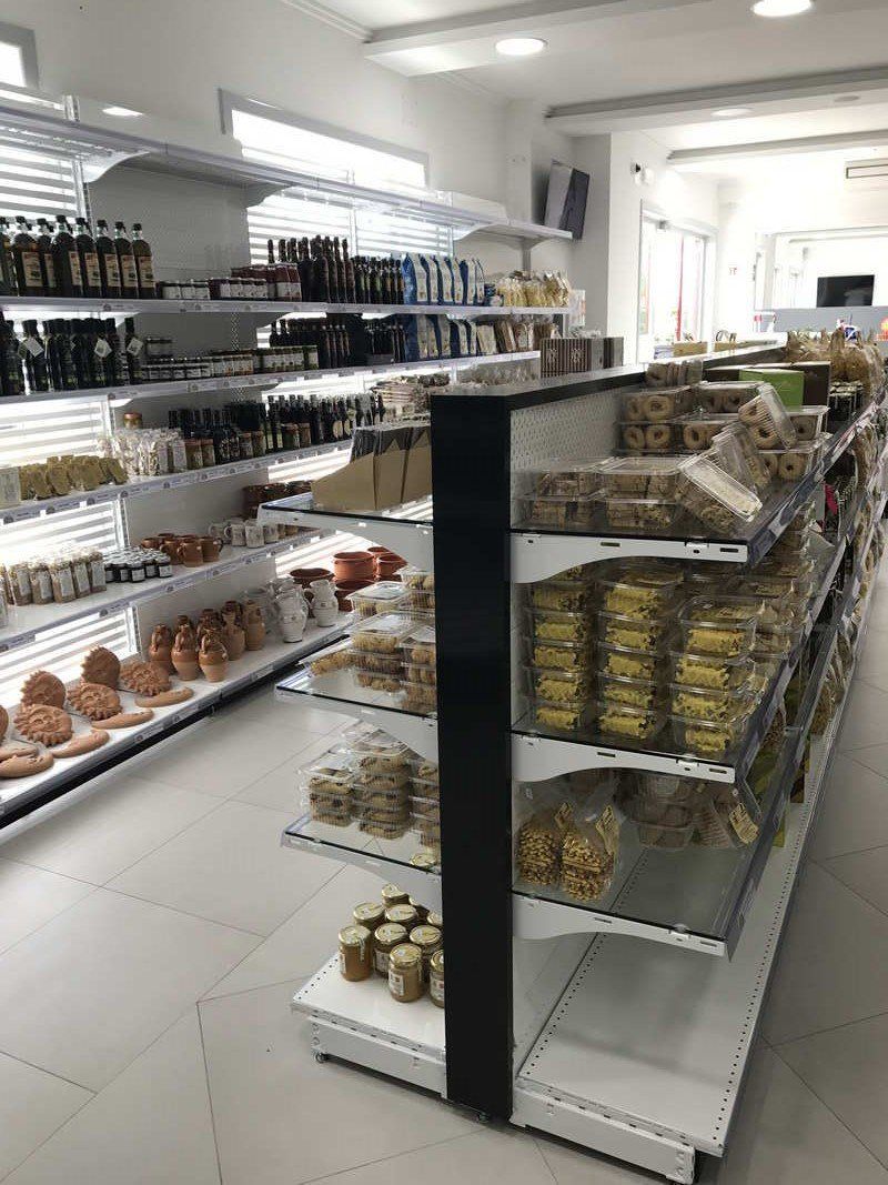 progettazione di cucine e arredamento per bar e ristoranti a Roma