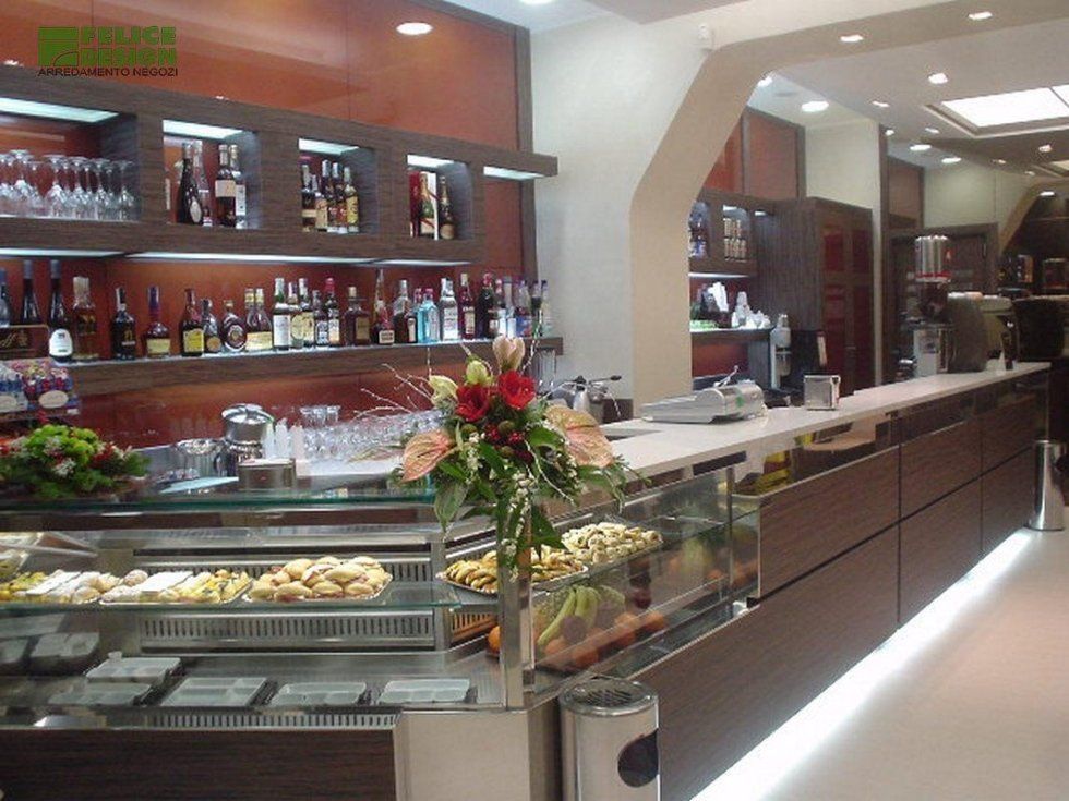 riparazione bancone del bar e arredamento per bar e ristoranti a Roma