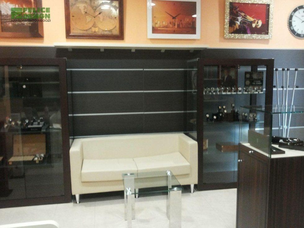 arredamento personalizzato per gioiellerie