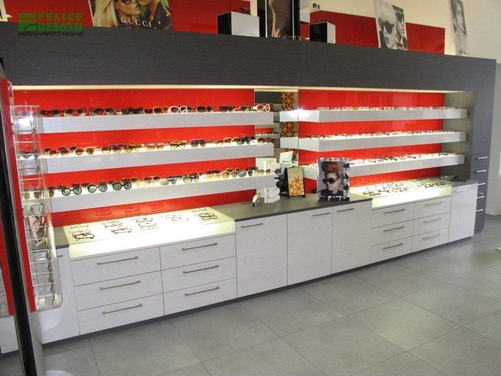 arredo per centro ottico