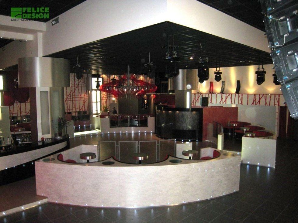arredamento personalizzato per discoteca