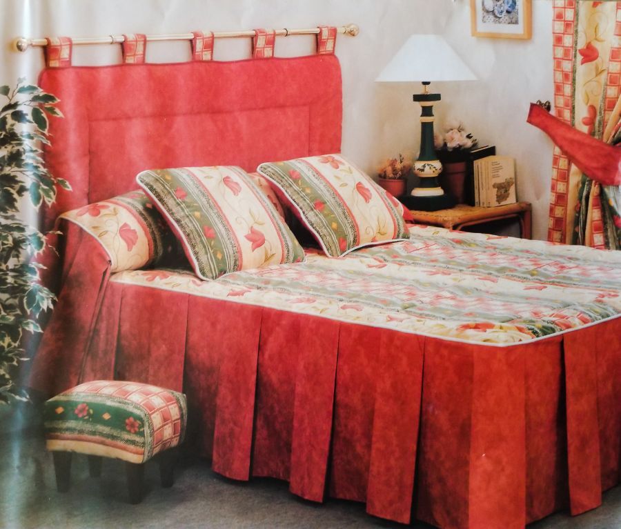 tappezzeria per letto matrimoniale