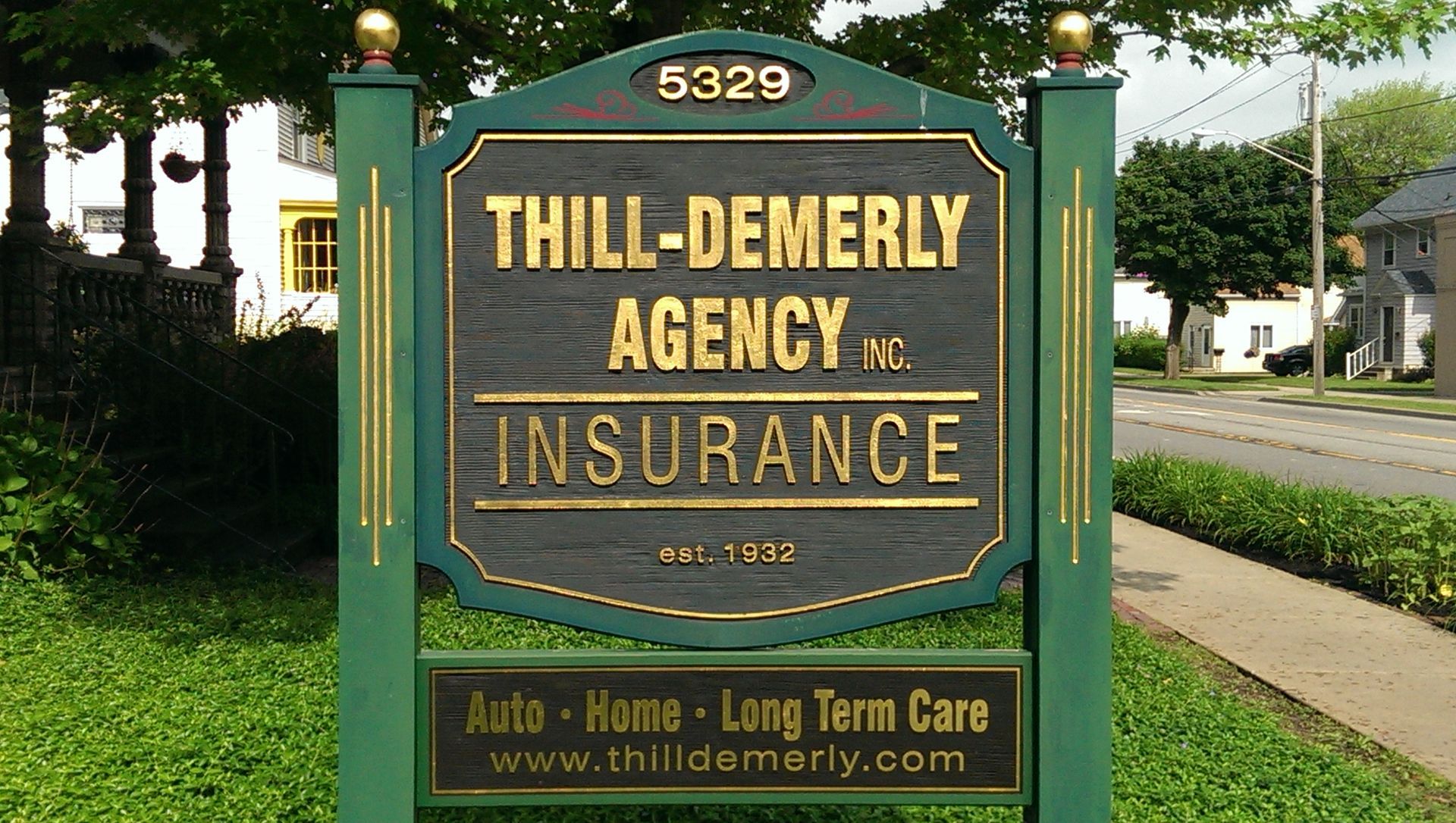 A green sign for thill-demerly agency inc. insurance