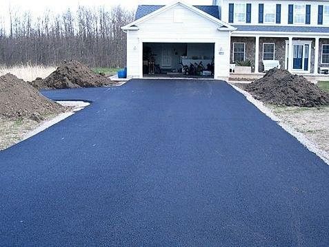House With a Driveway — Bear, DE — Smith Paving & Contracting, Inc.