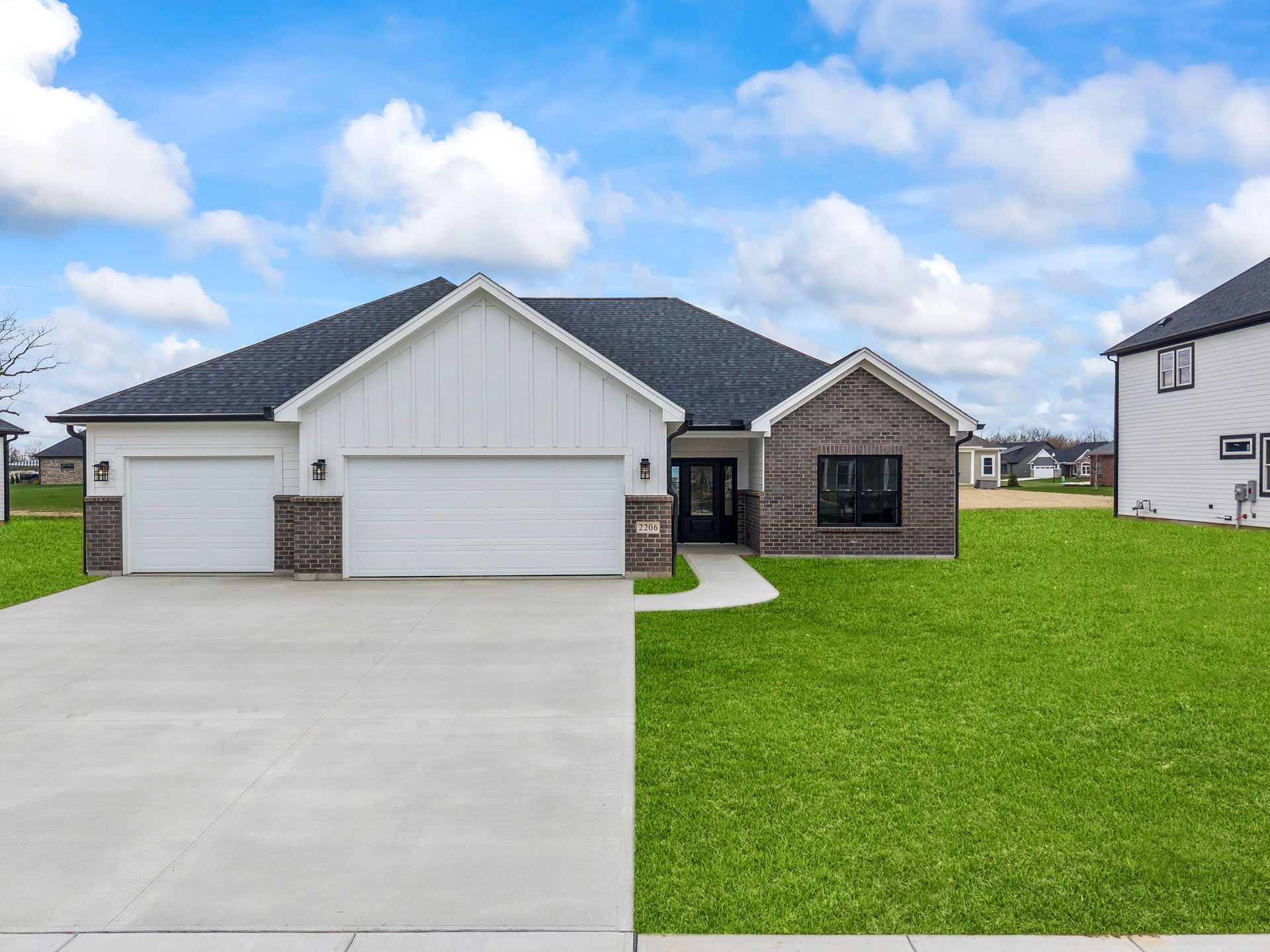 New Home ready now Troy, OH