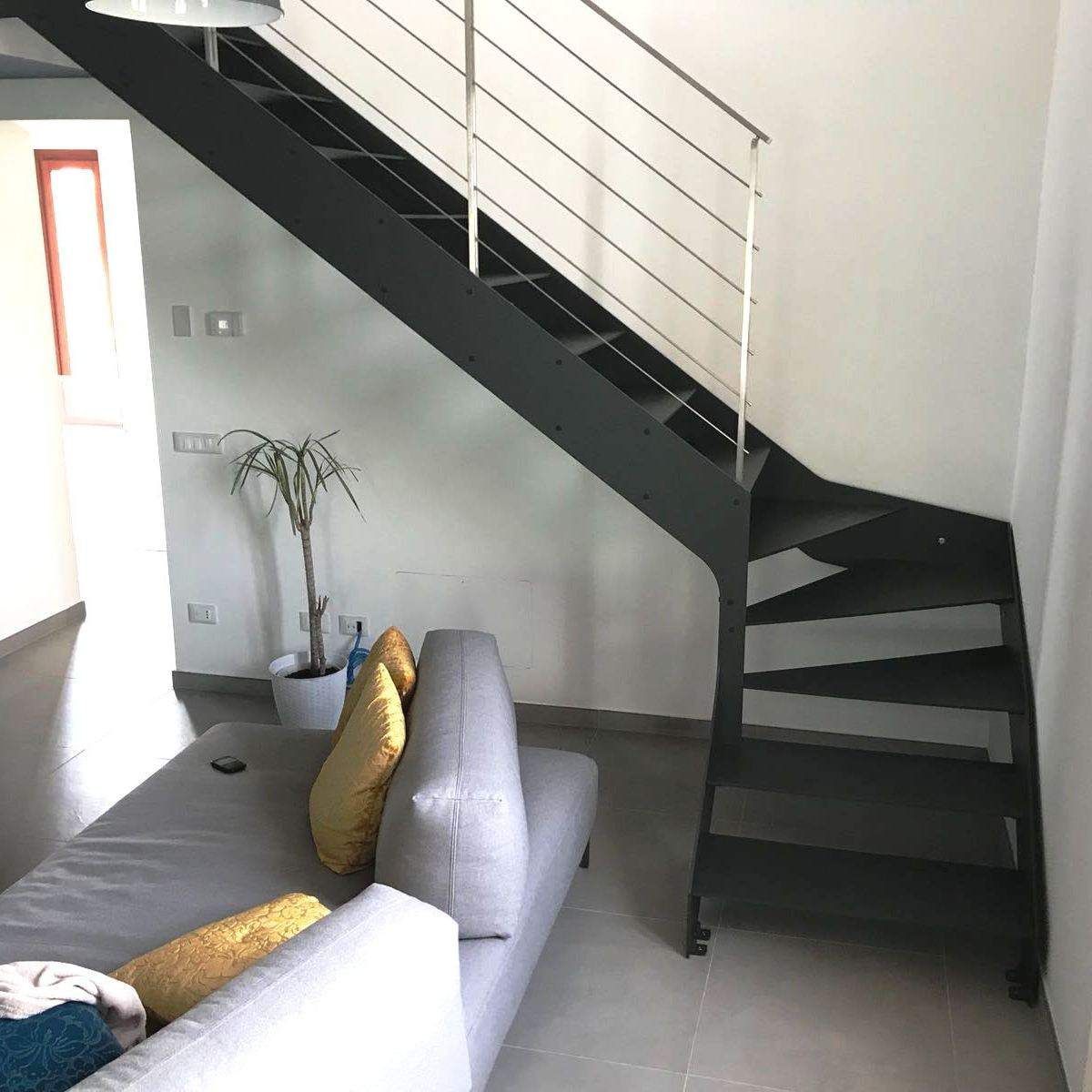 scala doppia struttura in ferro