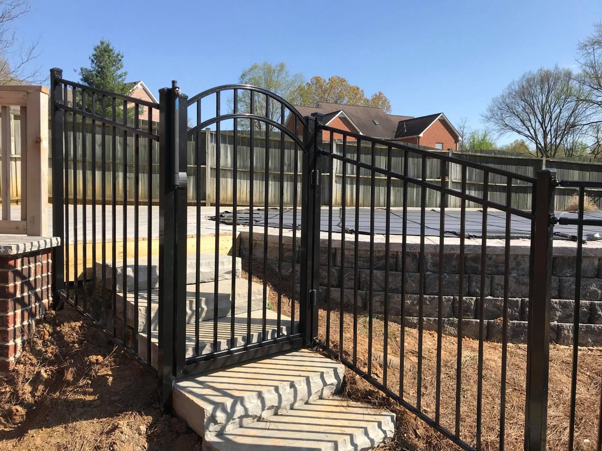 fence gate installation