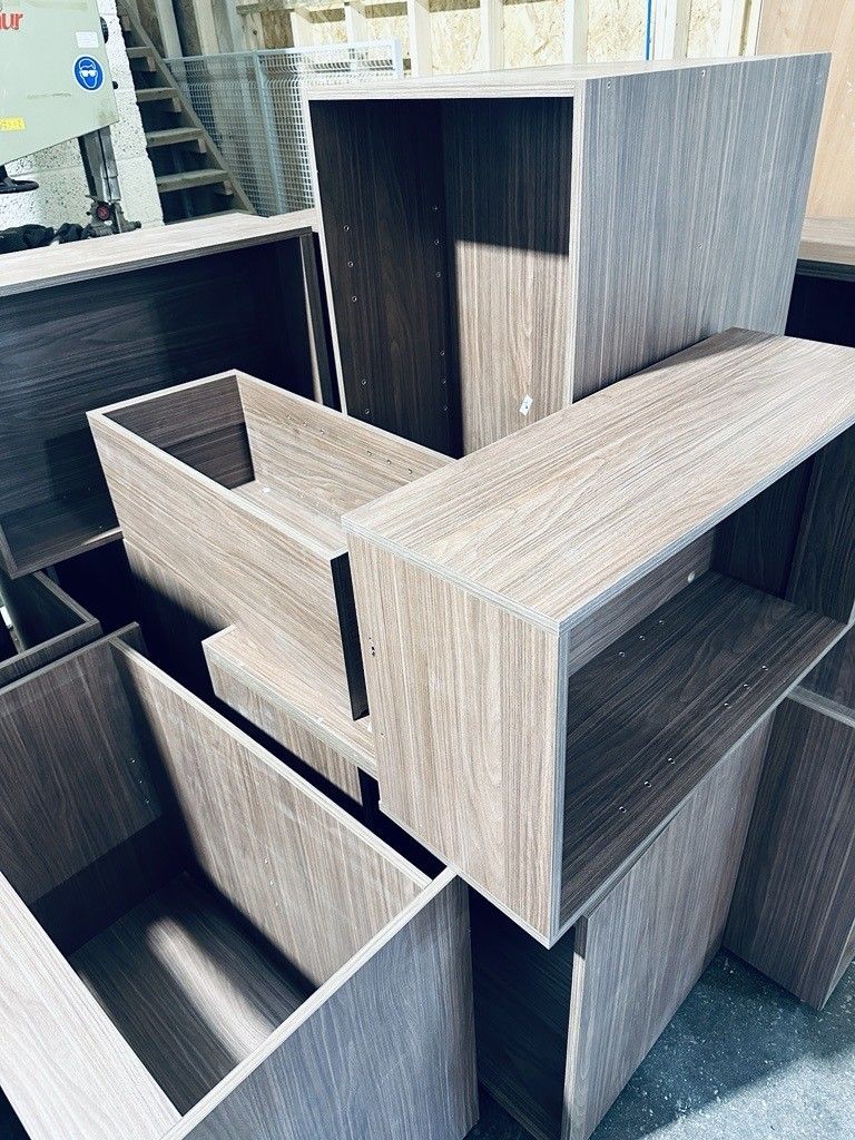 Brown kitchen carcasses