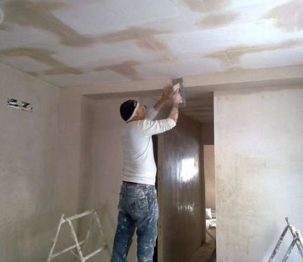 reparación de humedades en el interior de la vivienda en Santibáñez de la Peña, Palencia