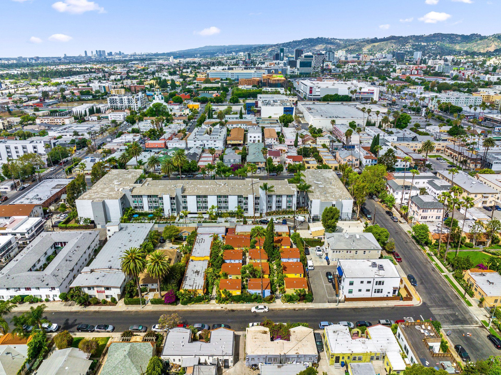 Harvard Blvd Apartment Neighborhood