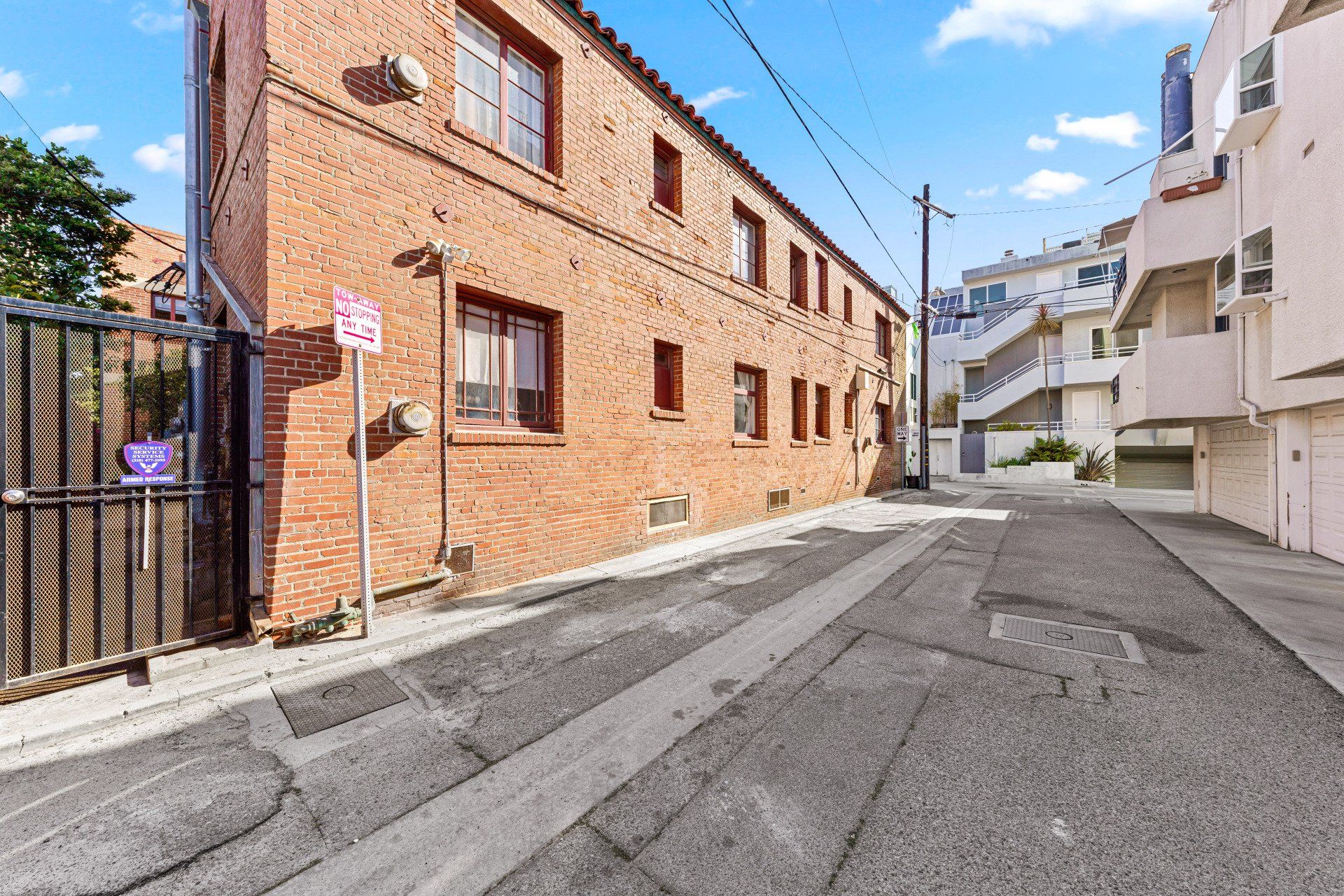 15 Eastwind St Apartments Back Building