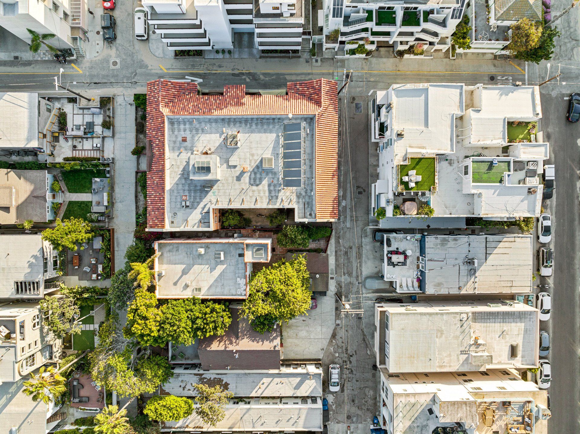 15 Eastwind St Apartment Roof