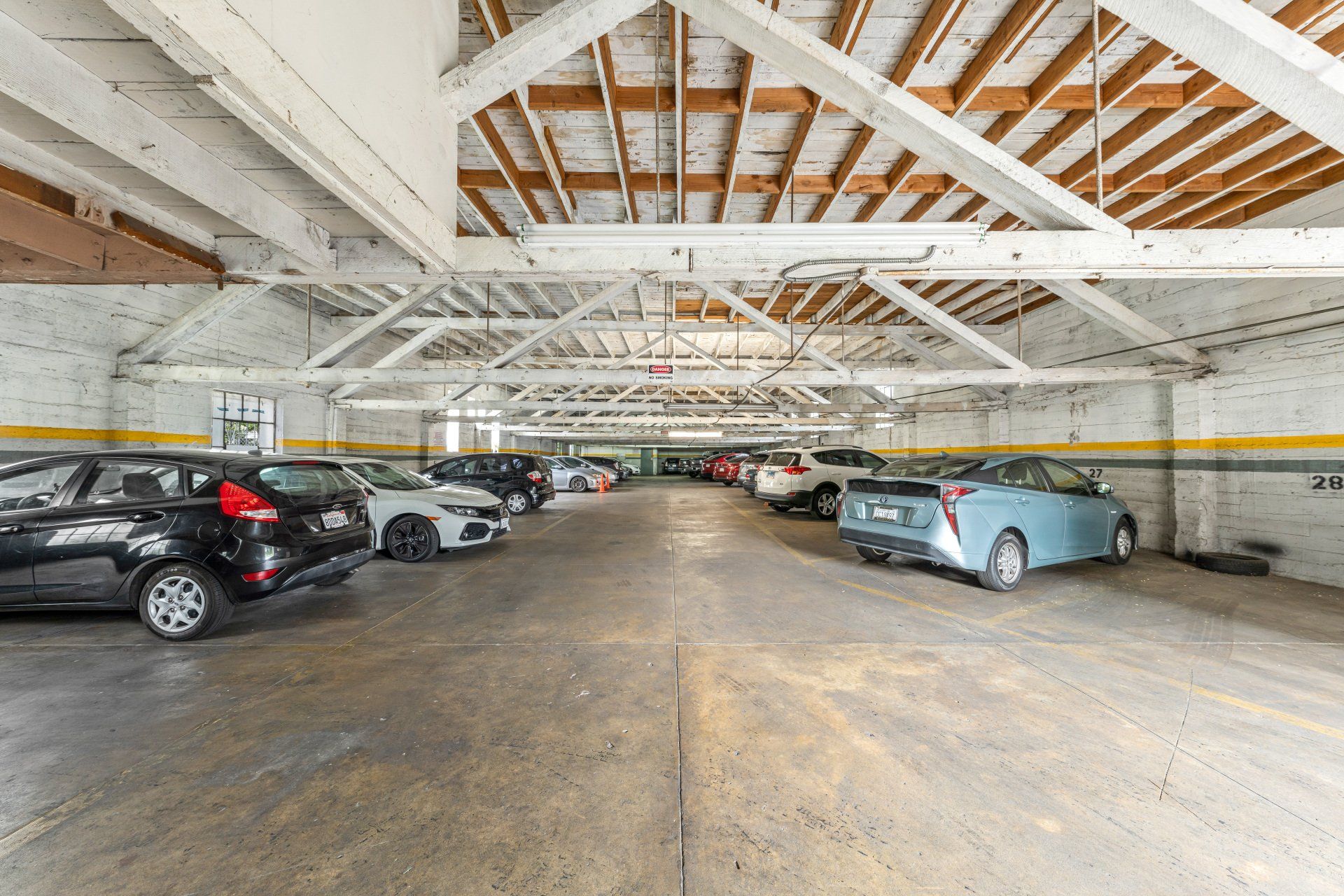 1609 N Normandie Ave Parking