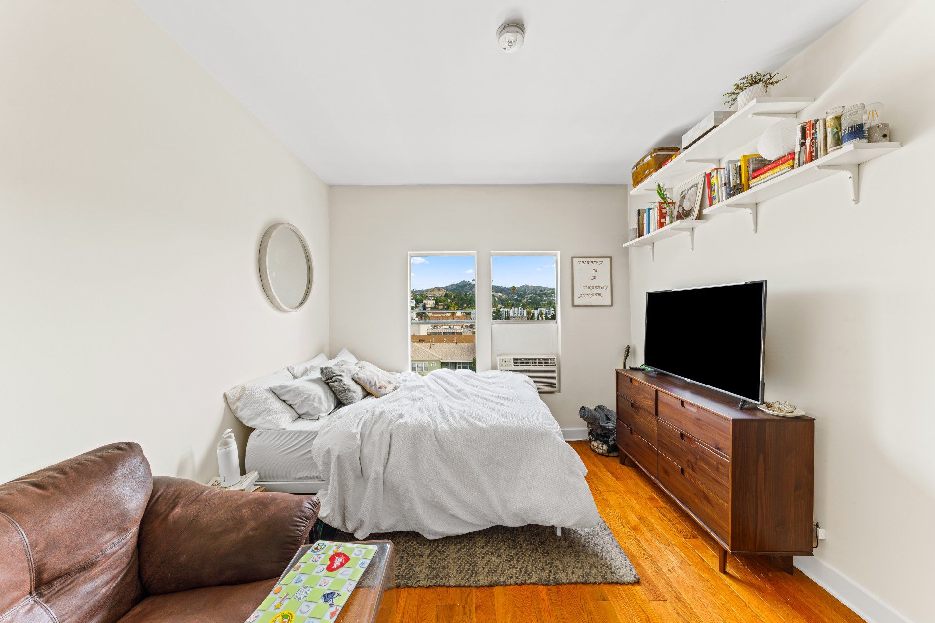 1609 N Normandie Ave Bedroom