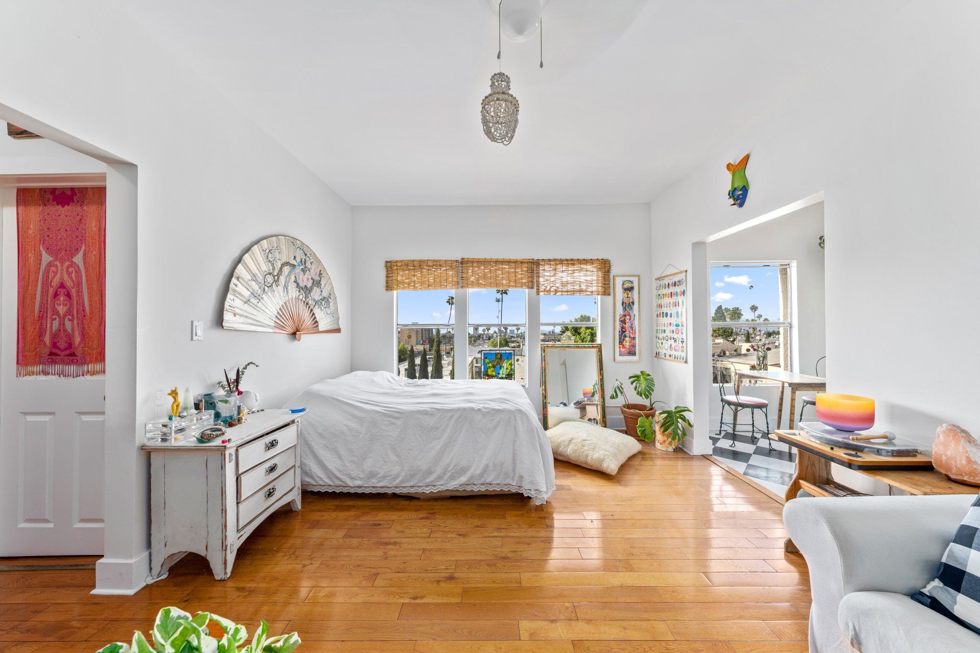 1609 N Normandie Ave Bedroom with Hardwood Floors